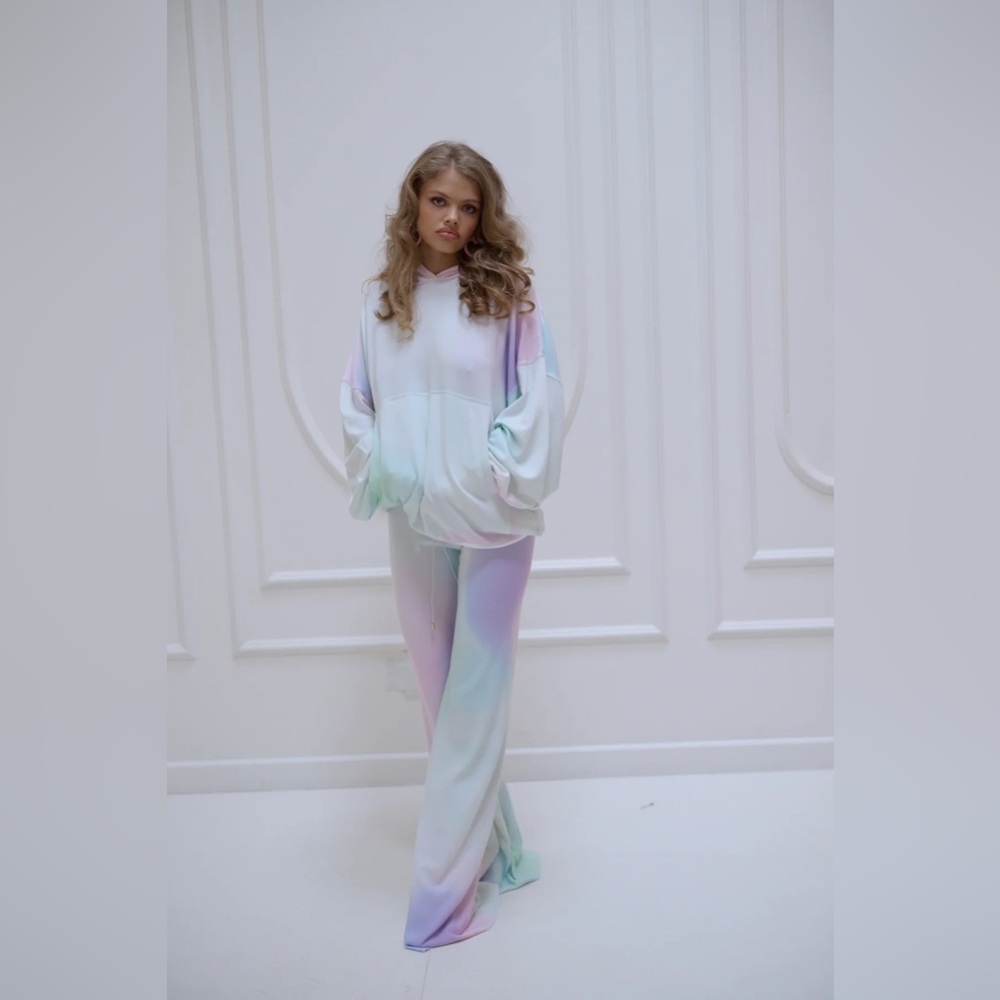 COPY - Selkie Pony all day sweats